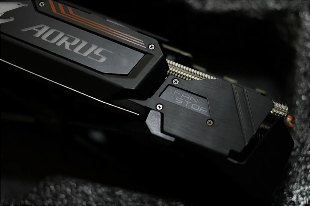 GIGABYTE AORUS 지포스 GTX1080 Ti Xtreme D5X 11GB 리뷰 10