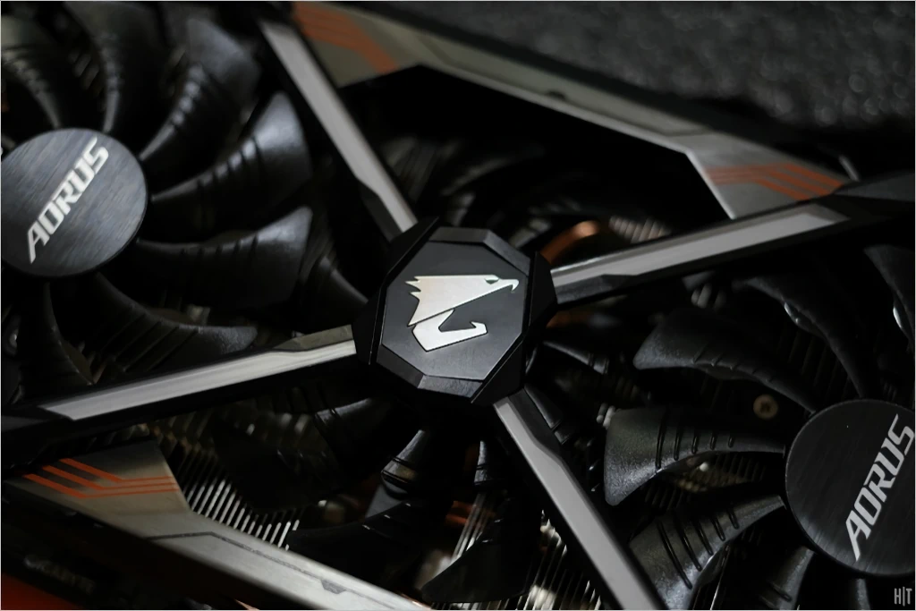 GIGABYTE AORUS 지포스 GTX1080 Ti Xtreme D5X 11GB 리뷰 11