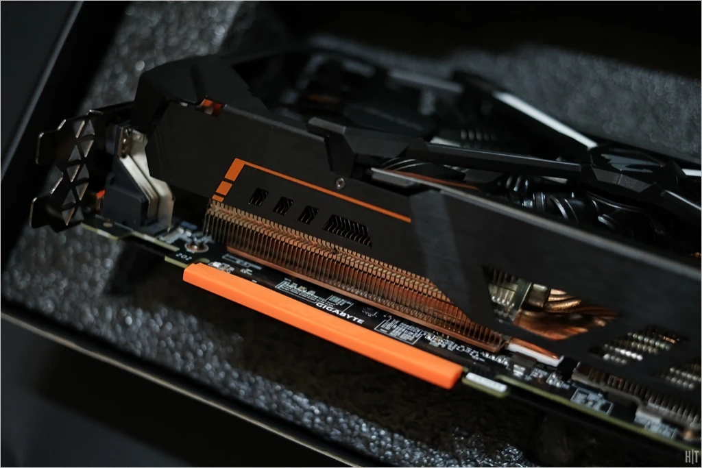 GIGABYTE AORUS 지포스 GTX1080 Ti Xtreme D5X 11GB 리뷰 13