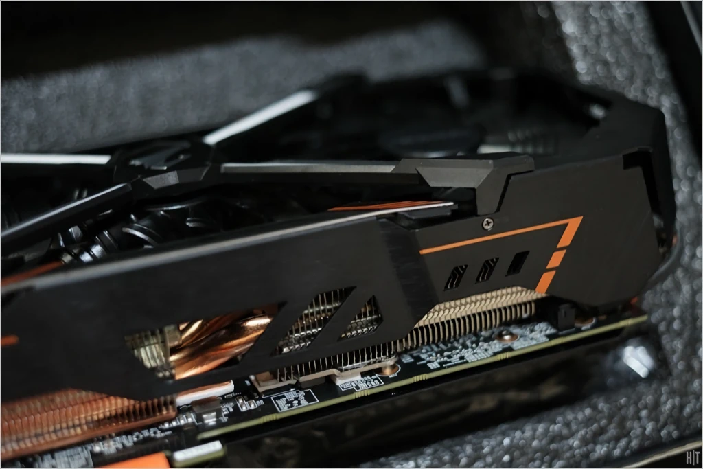 GIGABYTE AORUS 지포스 GTX1080 Ti Xtreme D5X 11GB 리뷰 14