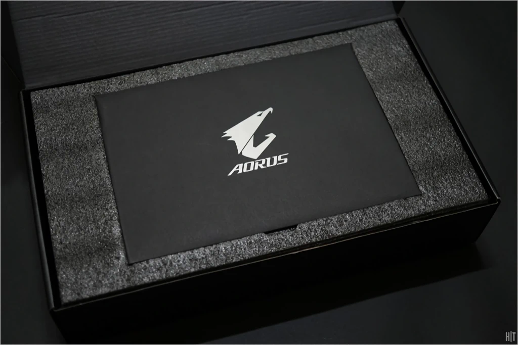GIGABYTE AORUS 지포스 GTX1080 Ti Xtreme D5X 11GB 리뷰 5