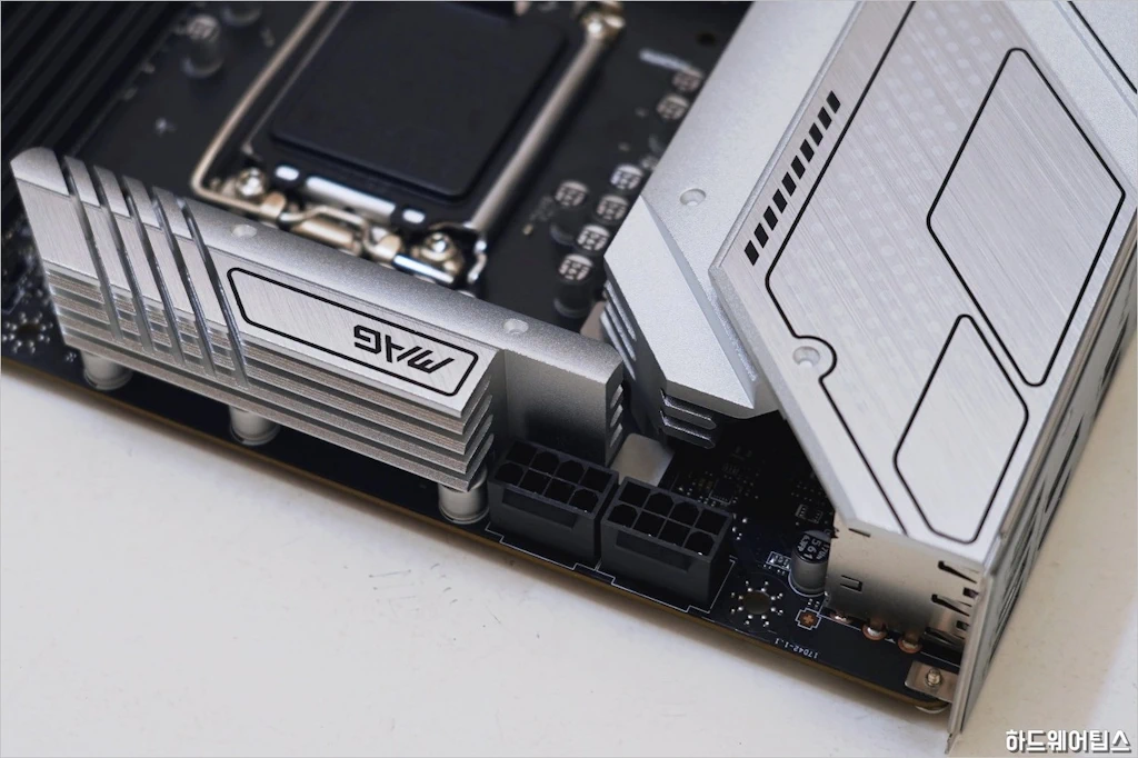 MSI MAG B660M 박격포 WIFI DDR4 코어리퀴드 C240 리뷰 16 1