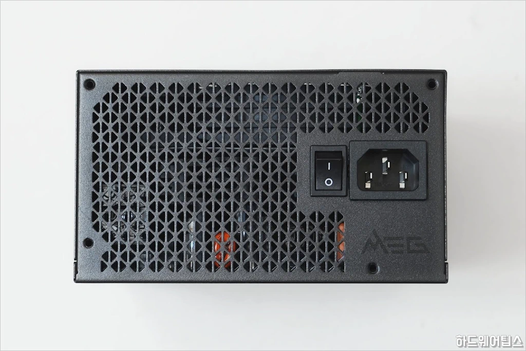 MSI MEG Ai1300P PCIE5 80PLUS PLATINUM 파워 서플라이 유닛 리뷰 24