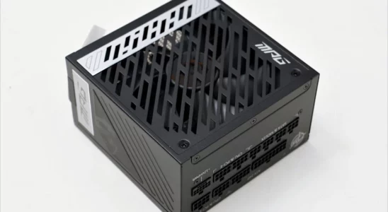 MSI MPG A1000G PCIE5 80PLUS GOLD 파워 서플라이 유닛 리뷰 20
