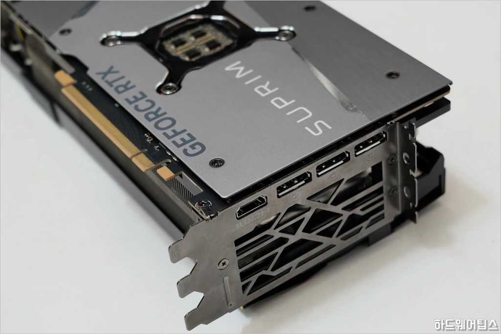 MSI 지포스 RTX 4090 슈프림 X D6X 24GB 트라이프로져3S 리뷰 17