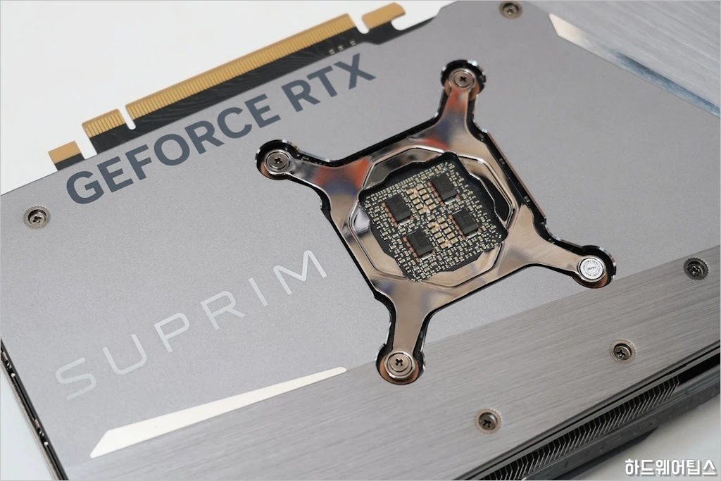 MSI 지포스 RTX 4090 슈프림 X D6X 24GB 트라이프로져3S 리뷰 18