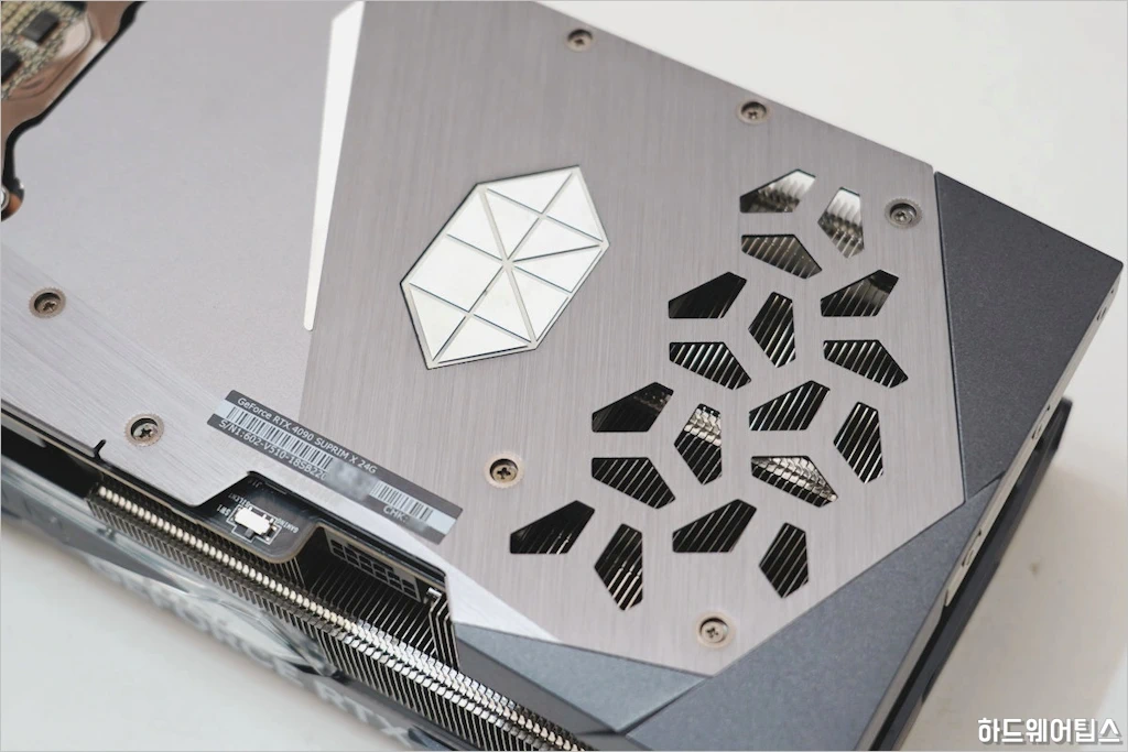 MSI 지포스 RTX 4090 슈프림 X D6X 24GB 트라이프로져3S 리뷰 19