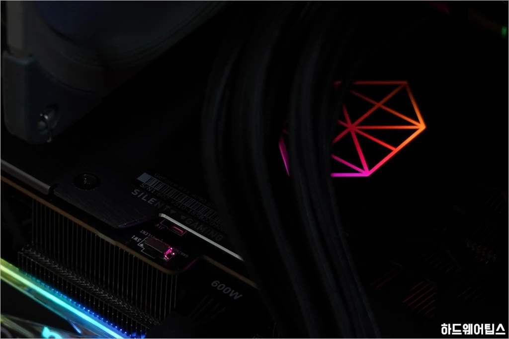 MSI 지포스 RTX 4090 슈프림 X D6X 24GB 트라이프로져3S 리뷰 44