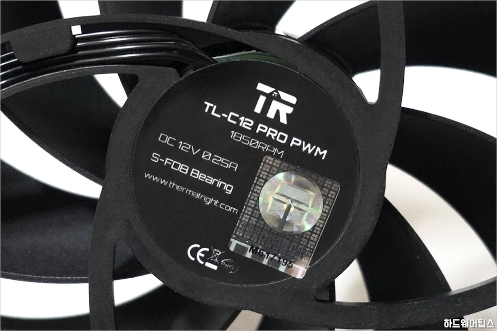 Thermalright Frost Commander 140 Black 간단 리뷰 FC140 16
