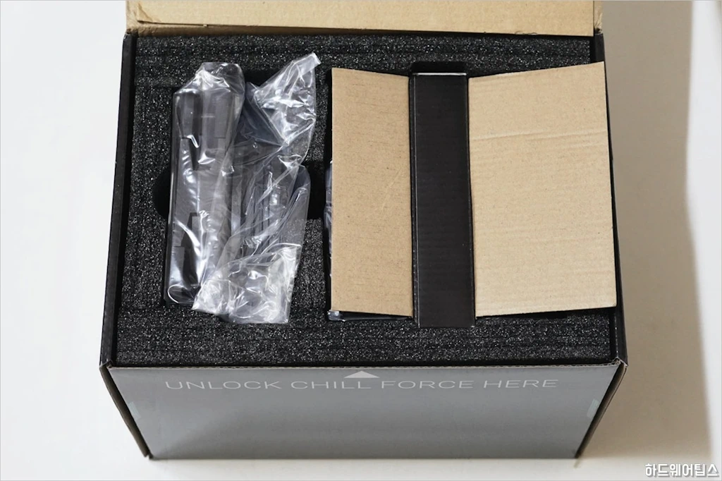 Thermalright Frost Commander 140 Black 간단 리뷰 FC140 4