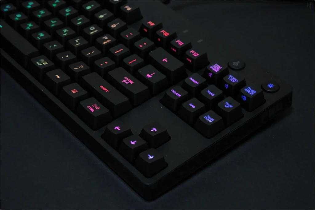 로지텍 G PRO 기계식 게이밍 키보드 리뷰 26