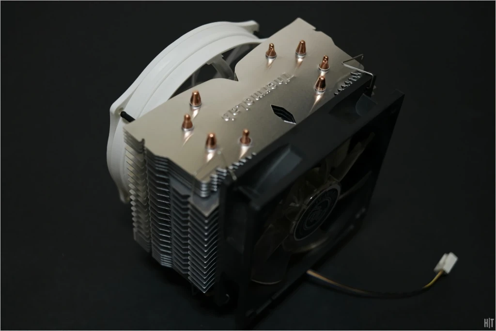 써모랩 트리니티 화이트 LED CPU 쿨러 리뷰 29