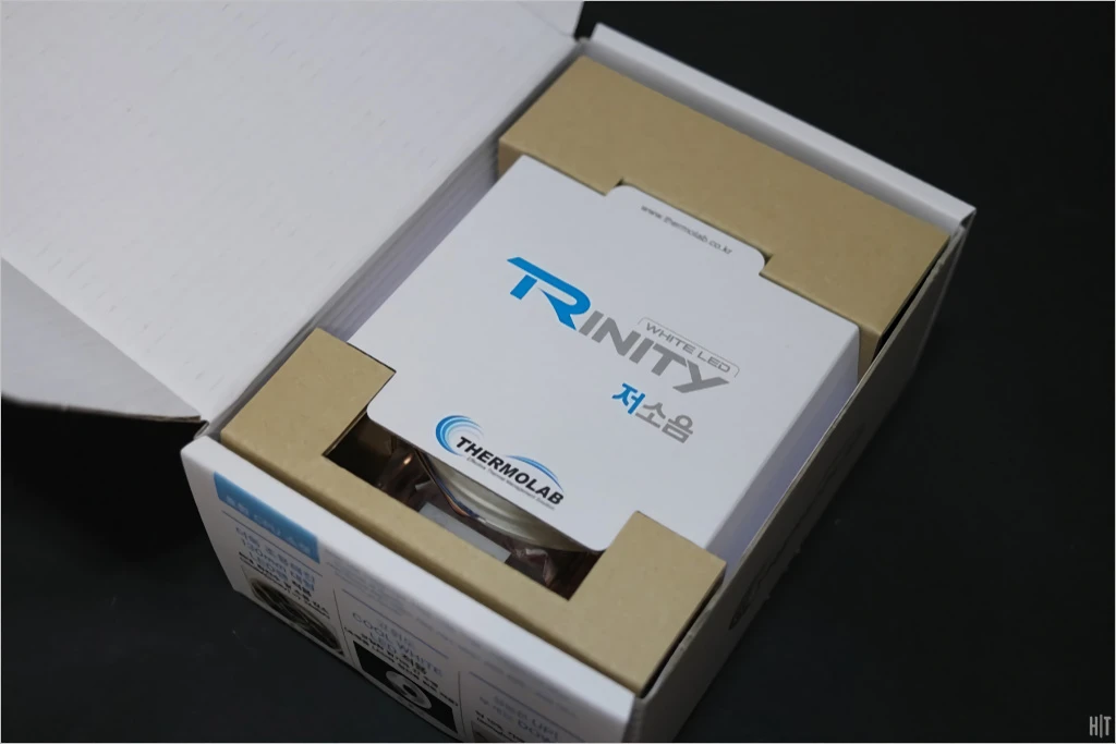 써모랩 트리니티 화이트 LED CPU 쿨러 리뷰 8