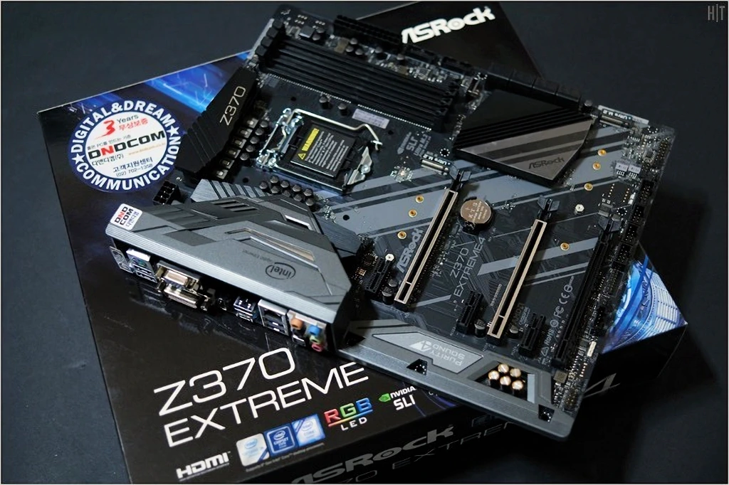ASRock Z370 Extreme4 디앤디컴 리뷰 1