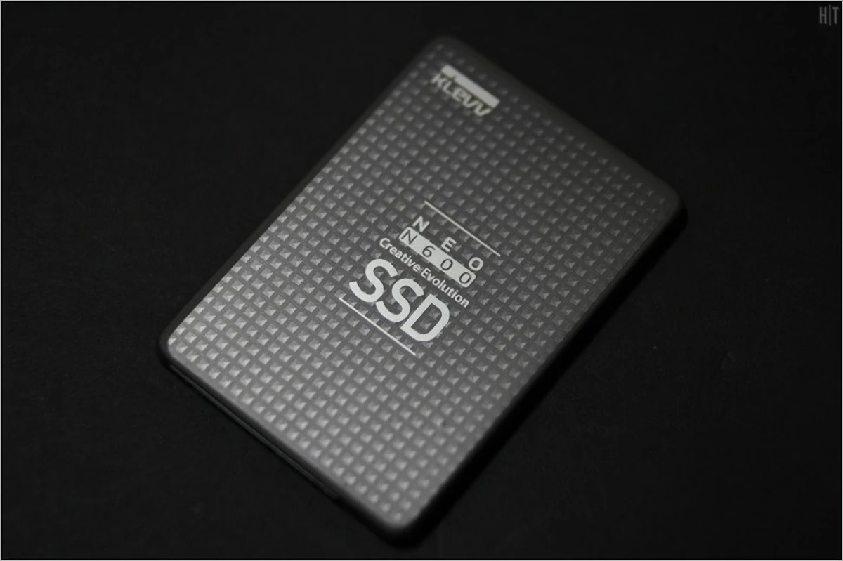 ESSENCORE KLEVV NEO N600 SSD 240GB 13