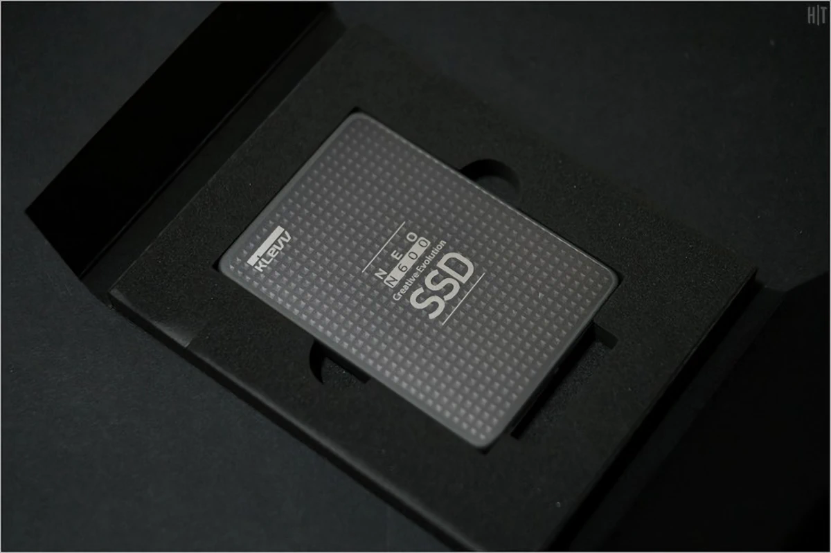 ESSENCORE KLEVV NEO N600 SSD 240GB 9