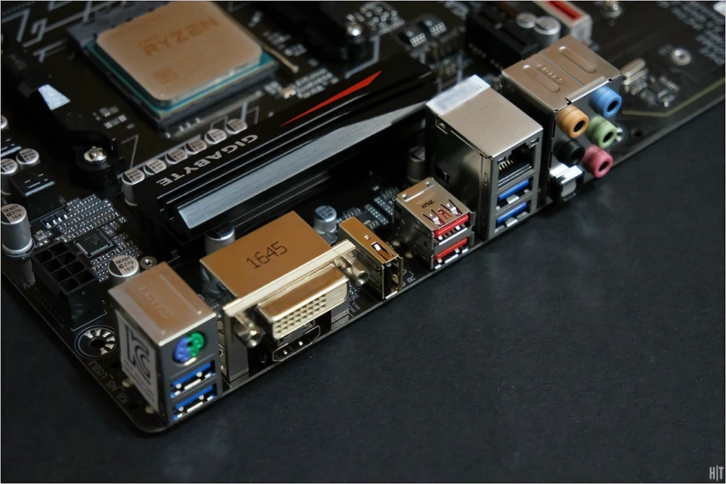 GIGABYTE GA AB350 Gaming 3 게이밍에디션 8
