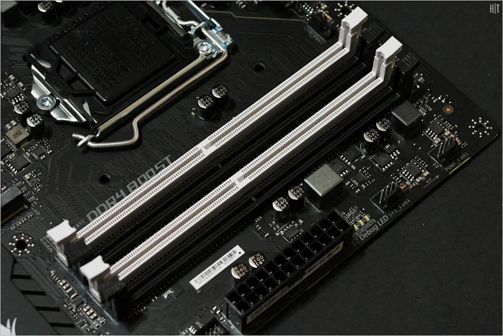 MSI Z370 크레이트 게이밍 리뷰 12