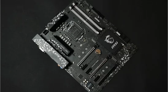 MSI Z370 크레이트 게이밍 리뷰 7