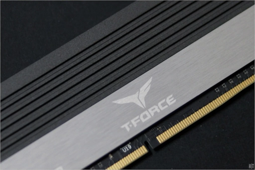TeamGroup T Force DDR4 3733 CL14 XTREEM 간단 리뷰 12