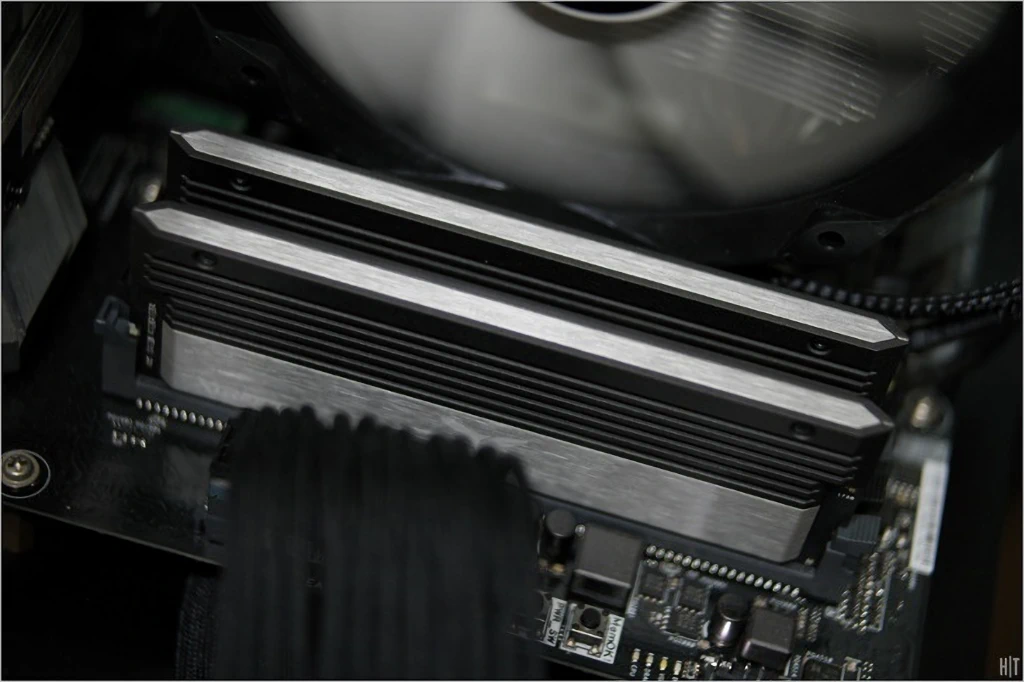 TeamGroup T Force DDR4 3733 CL14 XTREEM 간단 리뷰 14