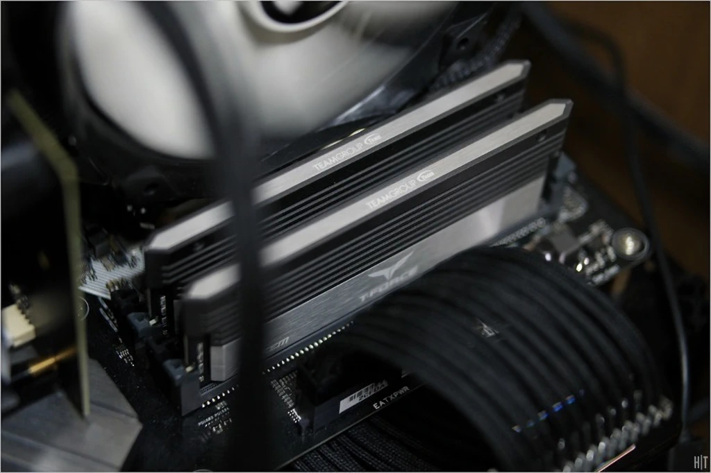 TeamGroup T Force DDR4 3733 CL14 XTREEM 간단 리뷰 15
