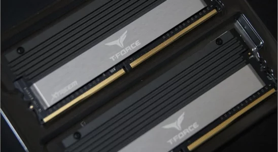 TeamGroup T Force DDR4 3733 CL14 XTREEM 간단 리뷰 7