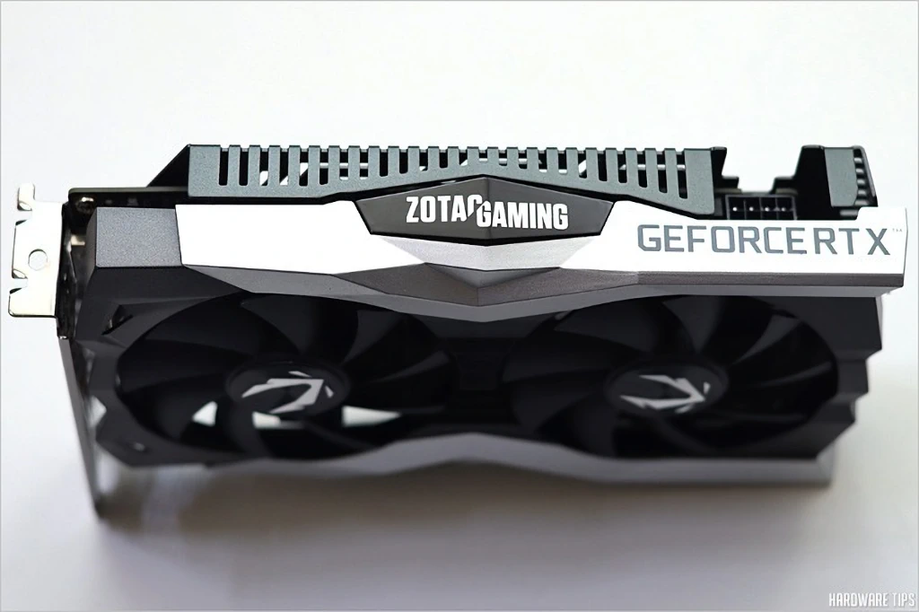 ZOTAC GAMING 지포스 RTX 2060 AMP D6 6GB TWIN 백플레이트 리뷰 11