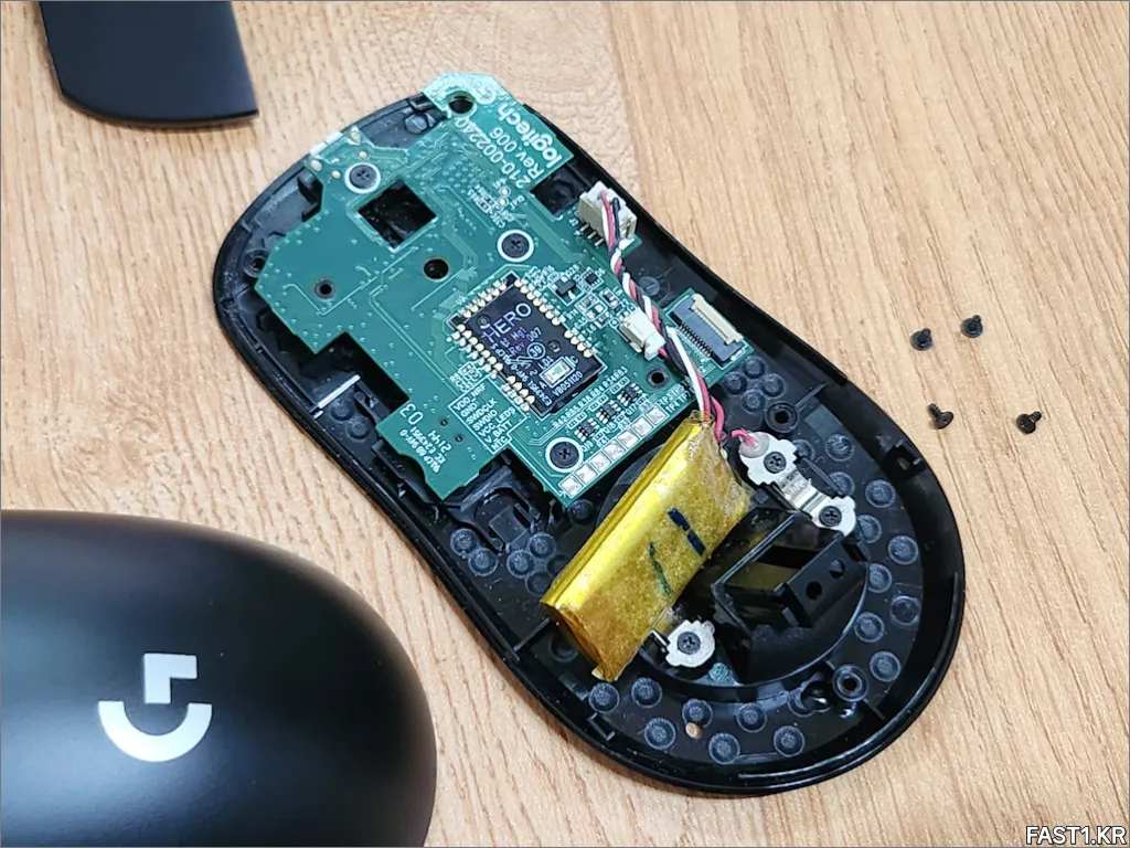 로지텍 G PRO X SUPERLIGHT 분해 정비 방법 5