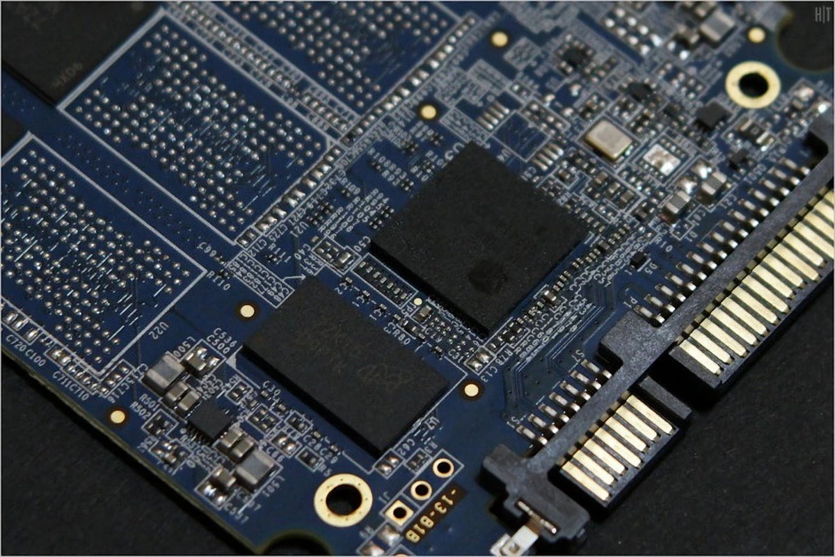 마이크론 Crucial MX500 250GB 리뷰 15