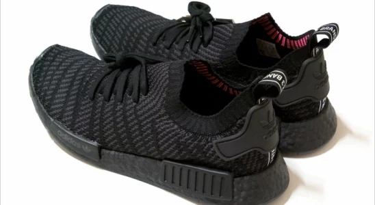 아디다스 NMD R1 STLT PK 리뷰 1