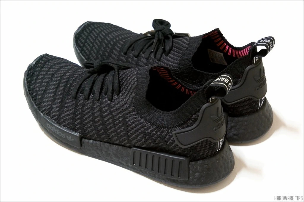 아디다스 NMD R1 STLT PK 리뷰 1