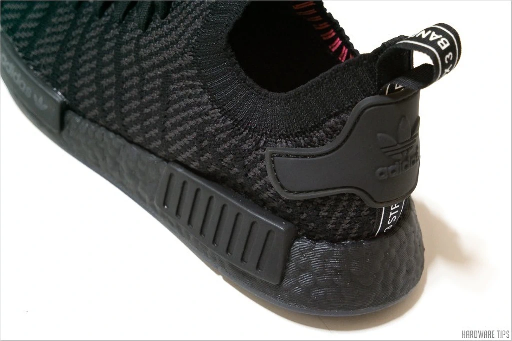아디다스 NMD R1 STLT PK 리뷰 14