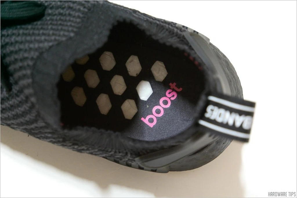 아디다스 NMD R1 STLT PK 리뷰 20