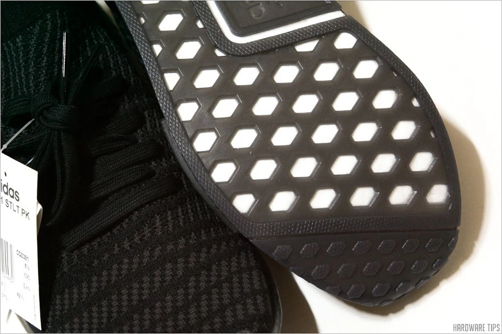 아디다스 NMD R1 STLT PK 리뷰 23