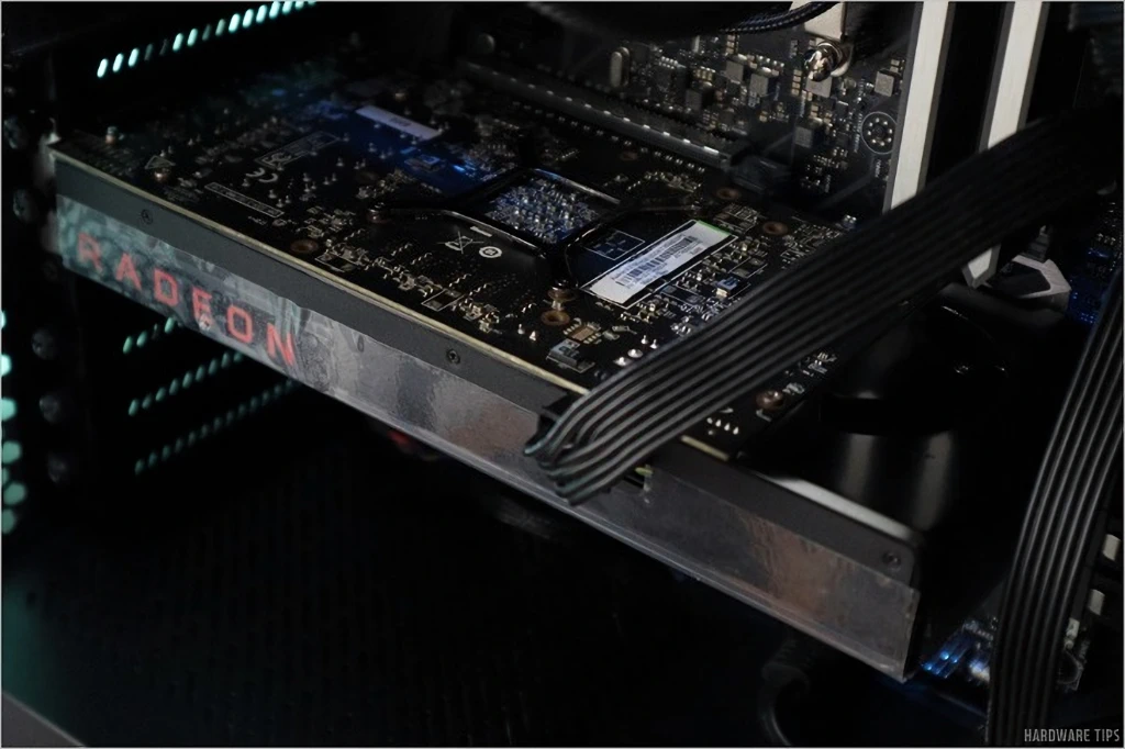 조텍 채굴용 라데온 RX 580 4GB에 레프런스 쿨러 장착 16