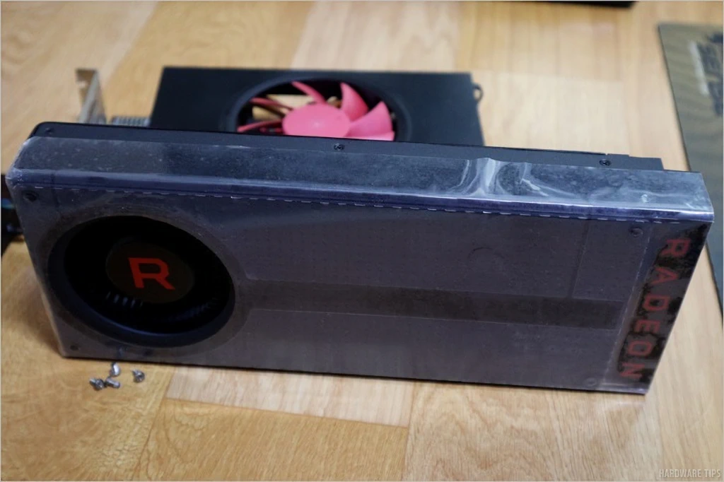 조텍 채굴용 라데온 RX 580 4GB에 레프런스 쿨러 장착 9