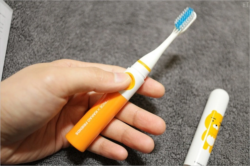 페리오 i Brush 카카오프렌즈 휴대용 음파진동칫솔 사용기 18