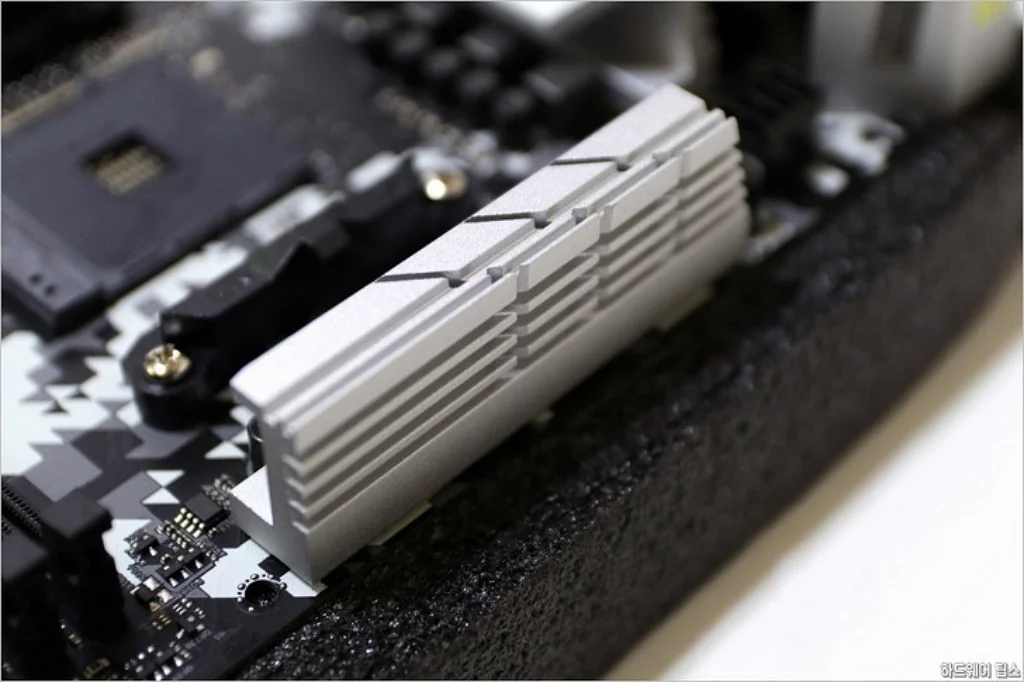 ASRock B450 스틸레전드 디앤디컴 리뷰 16