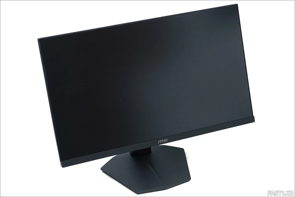 MSI G244F DSC00044