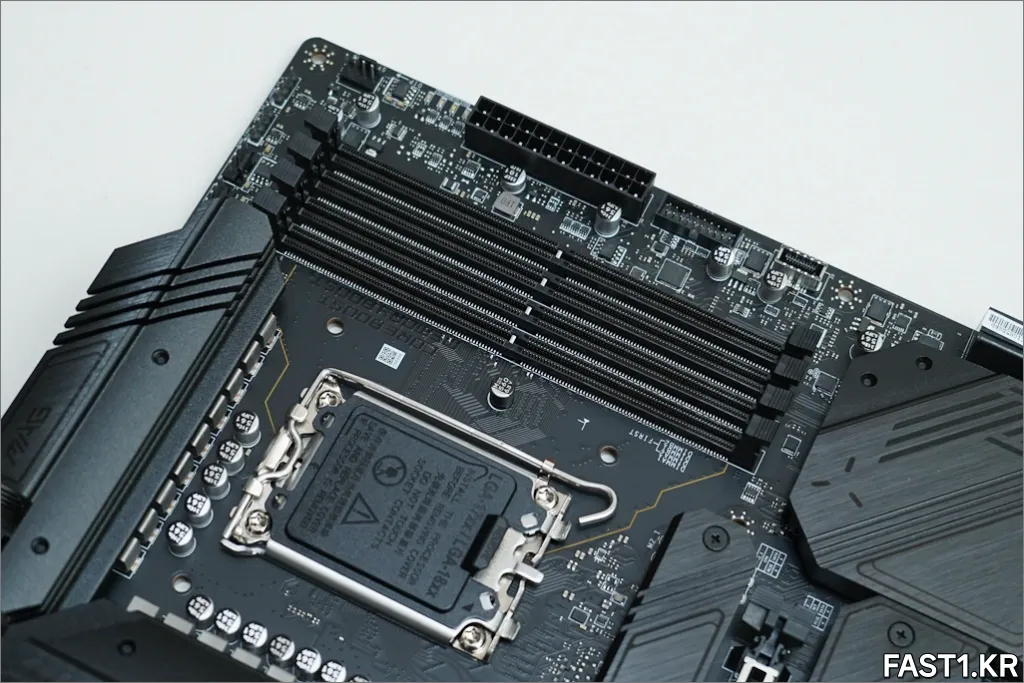 MSI MAG Z790 토마호크 WIFI DSC00011
