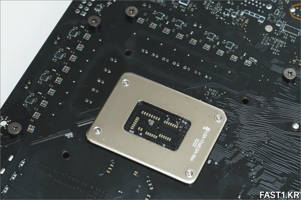 MSI MAG Z790 토마호크 WIFI DSC00019