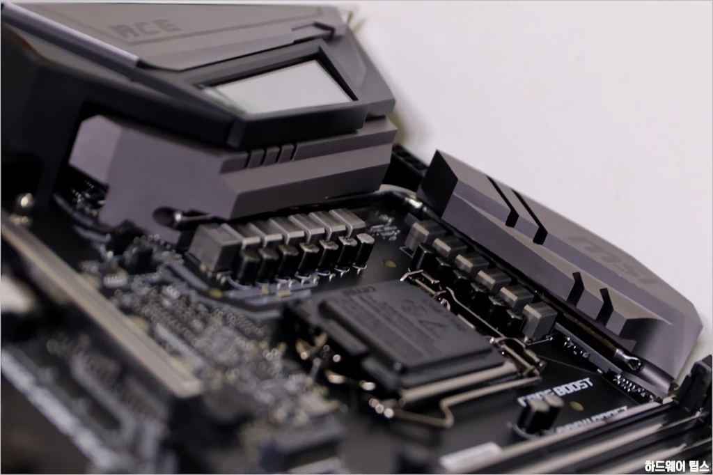 MSI MEG Z390 ACE MSI MEG Z390 에이스 리뷰 10