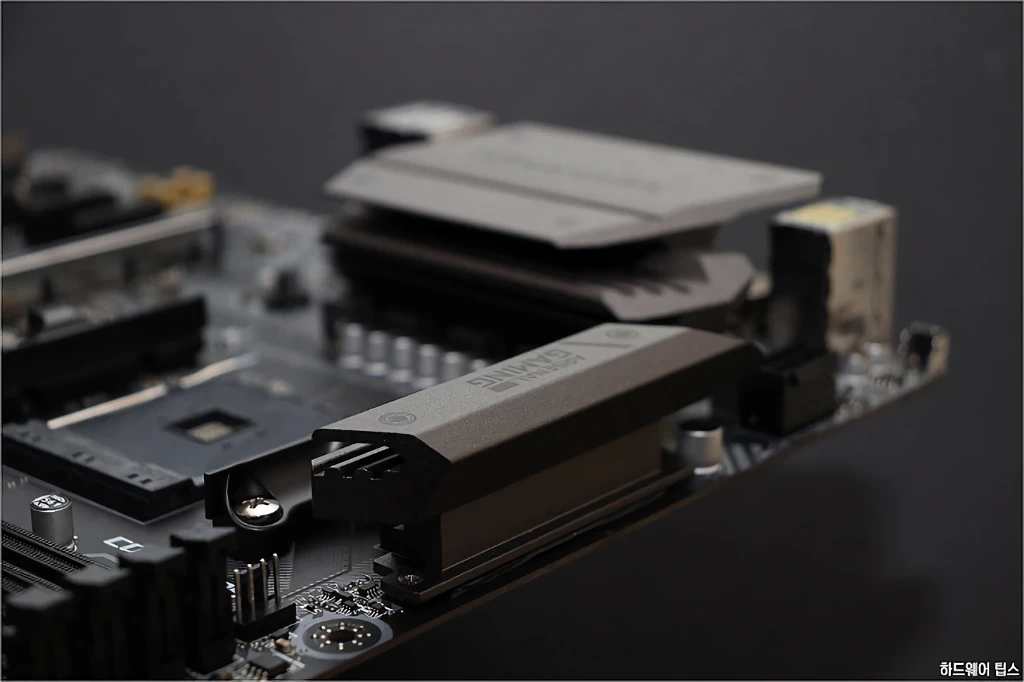 MSI MAG B450 토마호크 리뷰 13