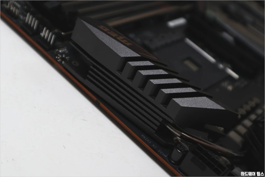 MSI MEG X570 에이스 리뷰 18