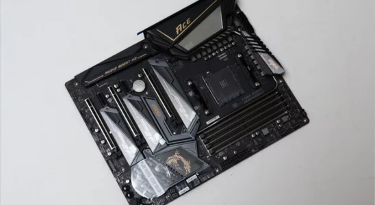 MSI MEG X570 에이스 리뷰 2