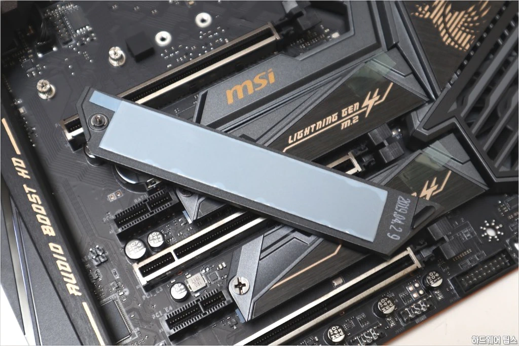 MSI MEG X570 에이스 리뷰 28