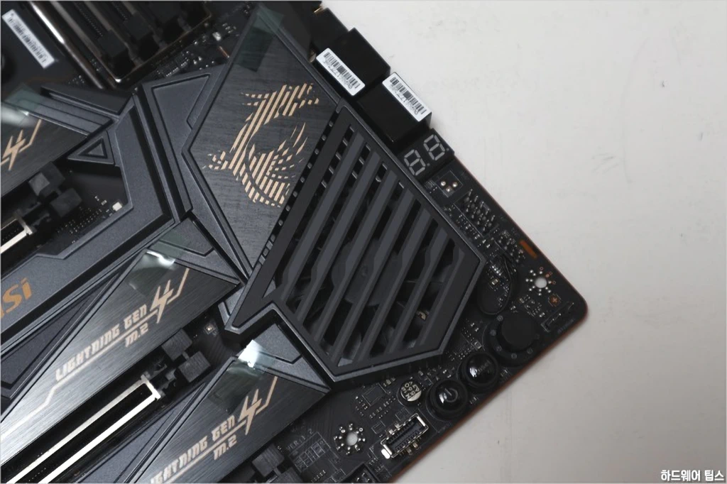 MSI MEG X570 에이스 리뷰 30