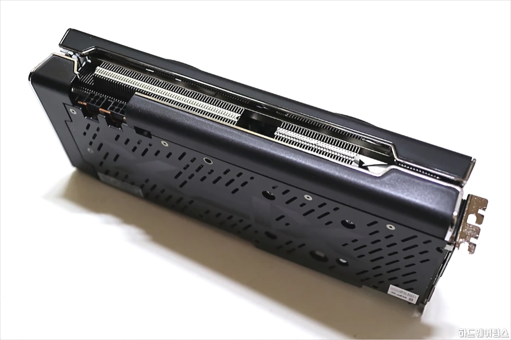 XFX 라데온 RX 5700 XT THICC II ULTRA D6 8GB 리뷰 13