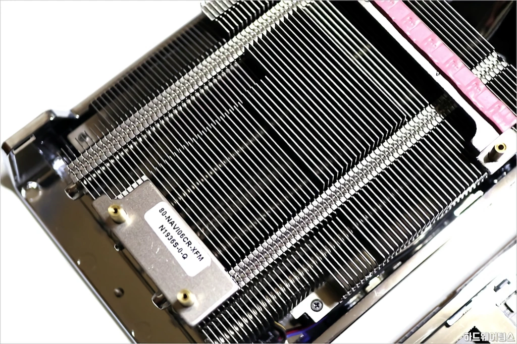 XFX 라데온 RX 5700 XT THICC II ULTRA D6 8GB 리뷰 23